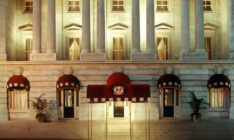 The Monaco Hotel dog friendly pet friendly washington DC robert mills historic landmark cheryl rowley corbusier mies van der rogh warren platner diego giacometti alberto federal style neoclassical temple of jupiter rome international spy museum the national portrait gallery the national museum of art, fords theater, Shakespeare theater, verizon center, convention center union station frette linen damask pillows nintendo bike share