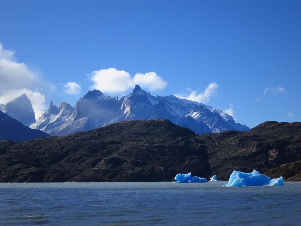 Quasar Expeditions Jeep Wranger Rubicon Wild Patagonia Torres del Paine perito moreno glacier ice berg