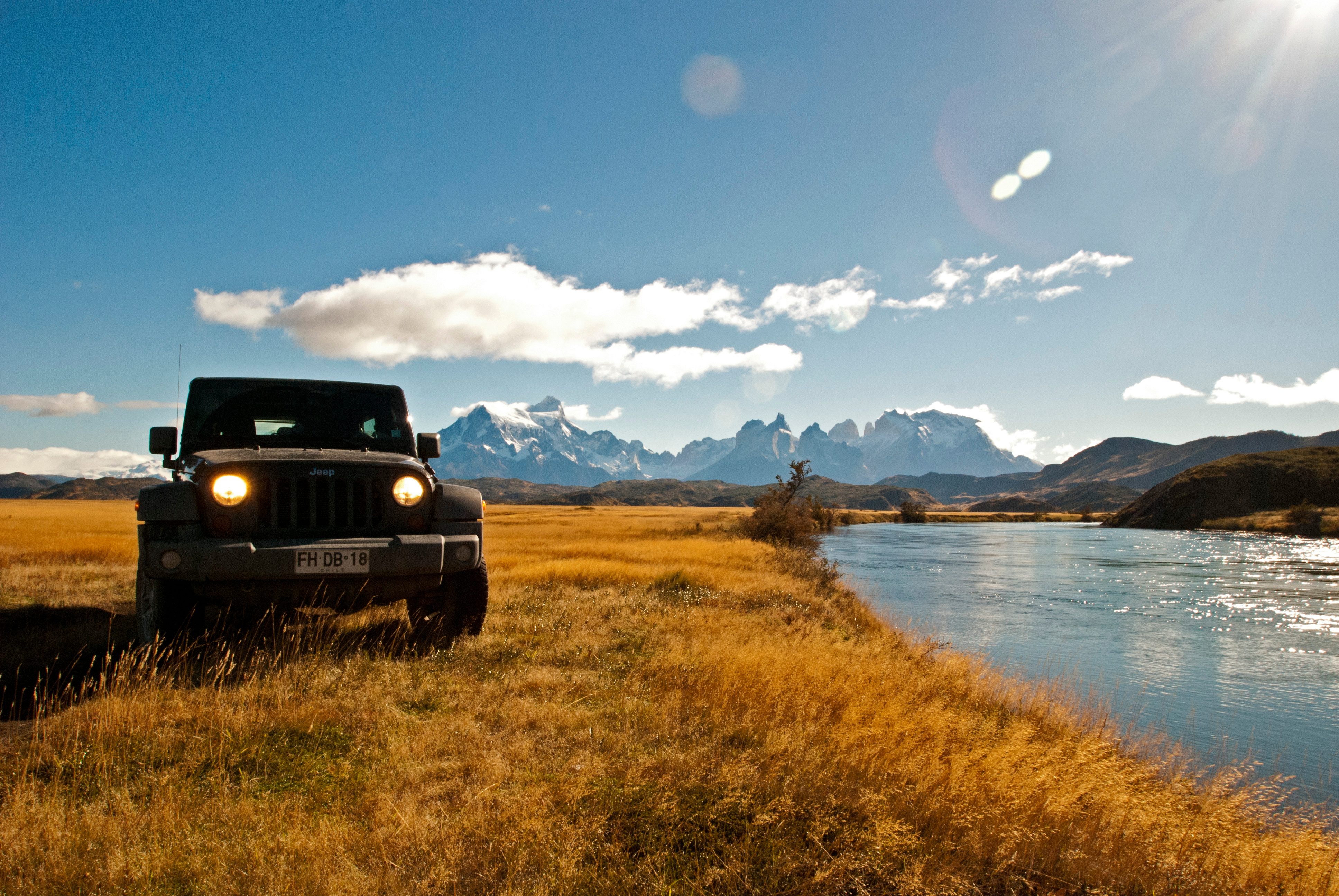 Quasar Expeditions Jeep Wranger Rubicon Wild Patagonia Torres del Paine perito moreno glacier ice berg