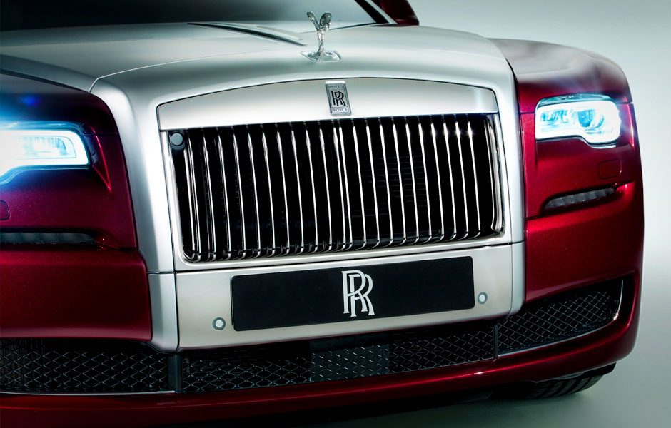 rolls royces ghost ii exudes opulence right monogrammed fuel cap 2015 royce 4