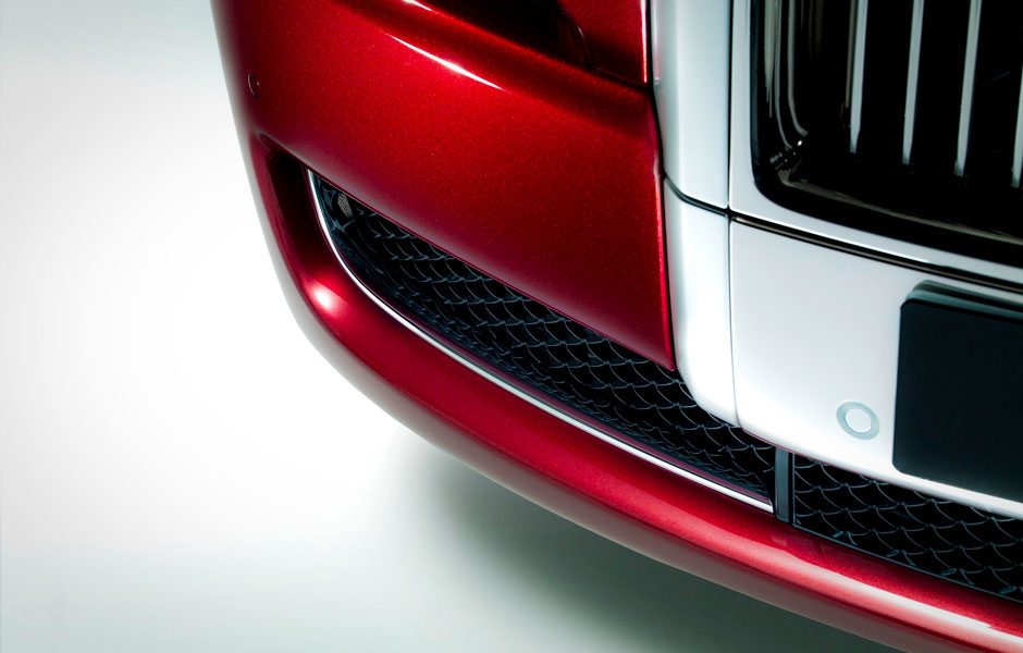 rolls royces ghost ii exudes opulence right monogrammed fuel cap 2015 royce 7