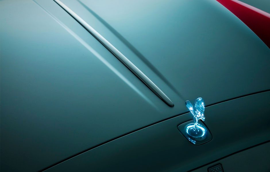 rolls royces ghost ii exudes opulence right monogrammed fuel cap 2015 royce 8