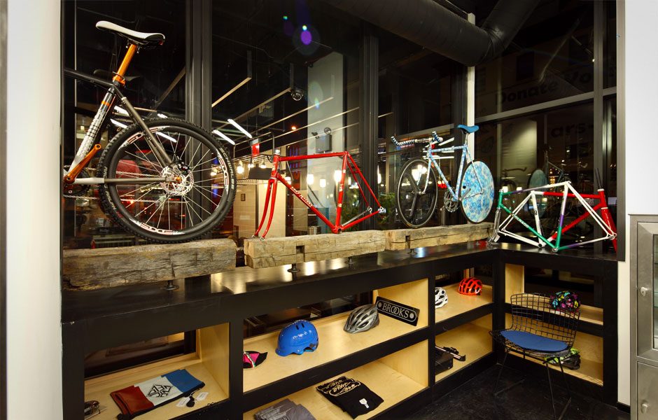 nyc velo gotham west shelves 5