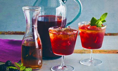4 summer drinks keep cool blackberry bourbon iced tea