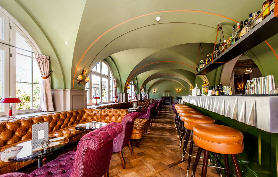 vacation difference le grand bellevue gstaad bar