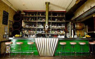 East-Side-Show-Room-Bar