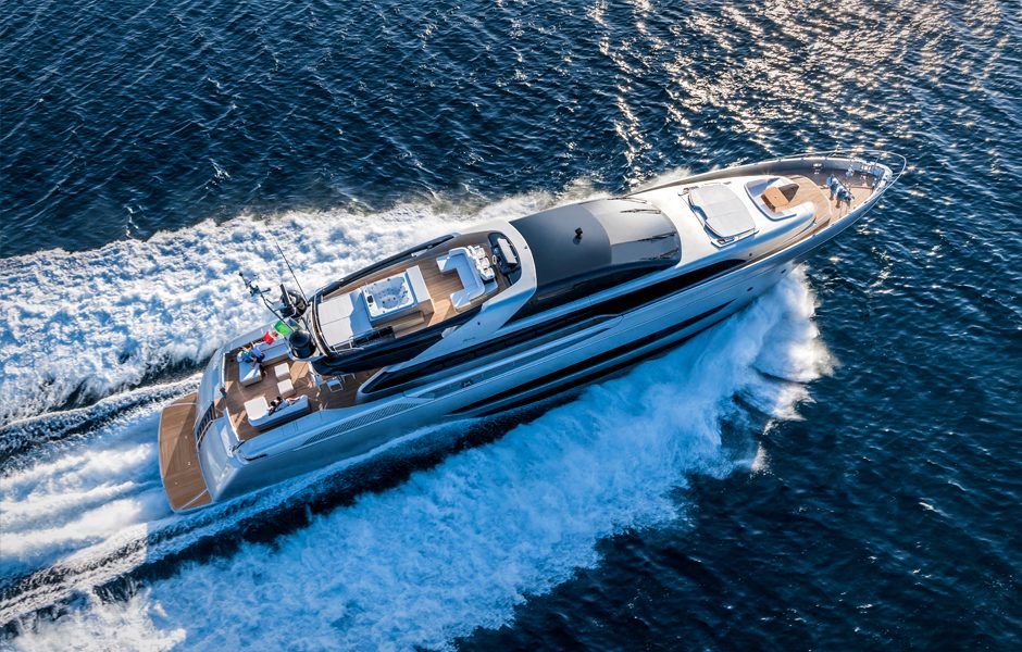 5 awesome yachts world riva mythos 122