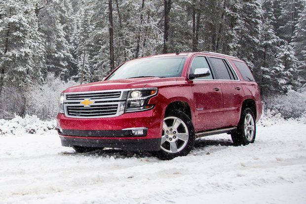 2015-chevrolet-tahoe-front-angle-snow-2-1500x1000