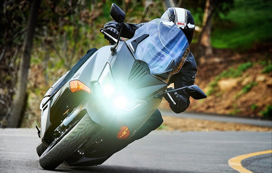 throttle jockey new think scooters will blow away preconceptions tmax scooter 12