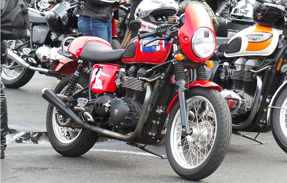 throttle jockey rites and rides of spring opener triumph thruxton