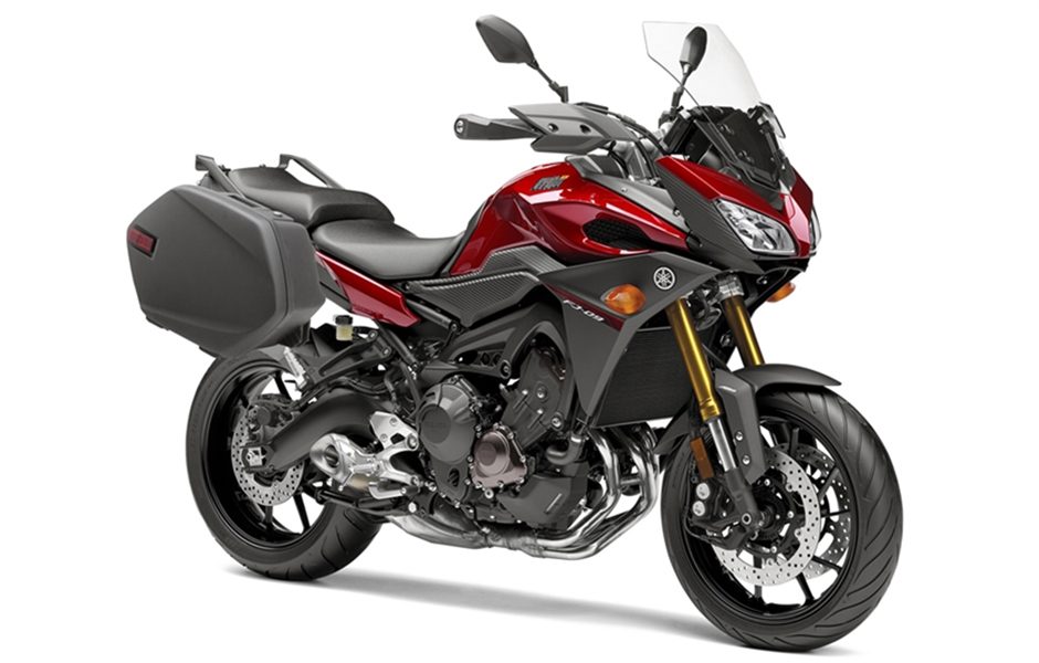 throttle jockey just one bike yamahas fj 09 triple does it all yamaha studio6
