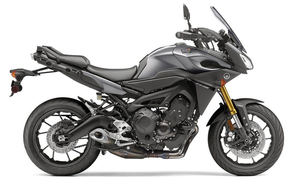 throttle jockey just one bike yamahas fj 09 triple does it all yamaha studio7