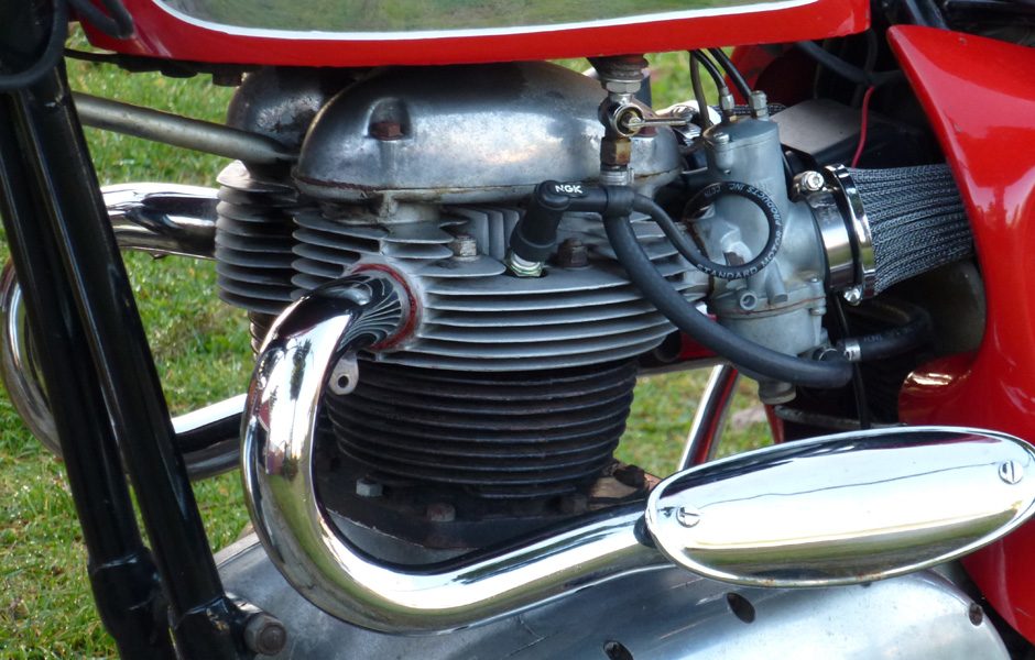 throttle jockey triumph bonneville the practical modern classic bsa4