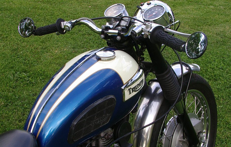 throttle jockey triumph bonneville the practical modern classic 7