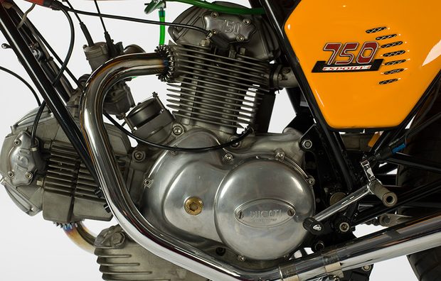 Sturat-Parr-Ducati-750-engine2