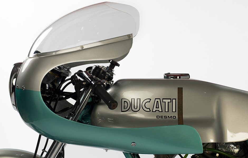 throttle jockey stuart parrs collection of dream bikes sturat parr ducati 750 tank2