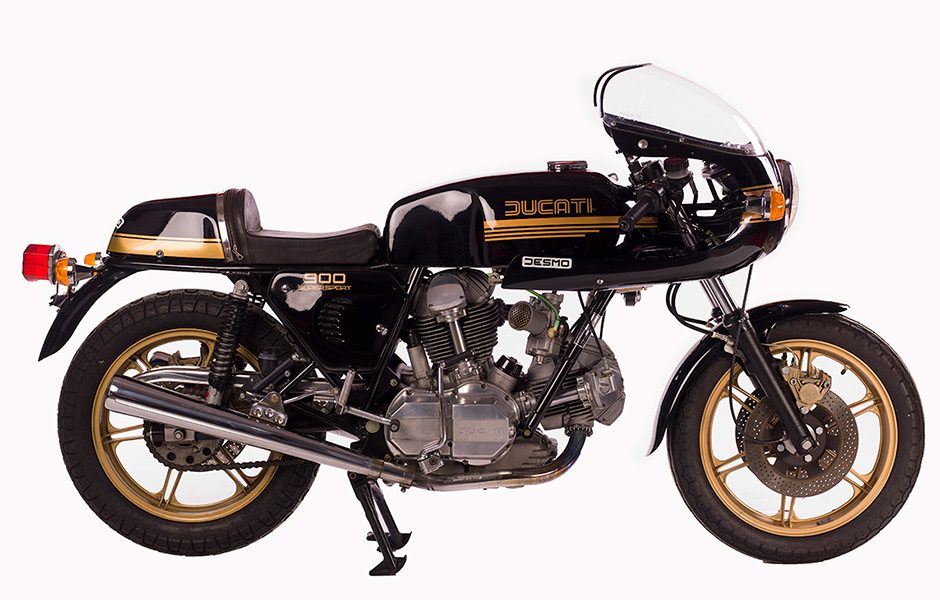 throttle jockey stuart parrs collection of dream bikes sturat parr ducati 900ss side1