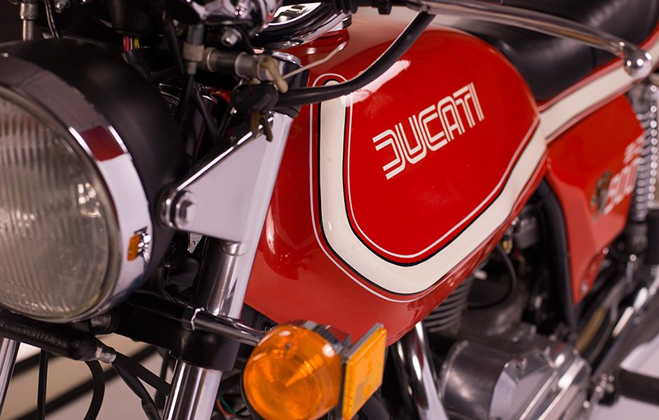 throttle jockey stuart parrs collection of dream bikes sturat parr ducati dharmared2