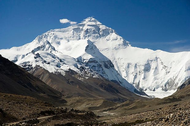 That's what a 29,029 mountain looks like