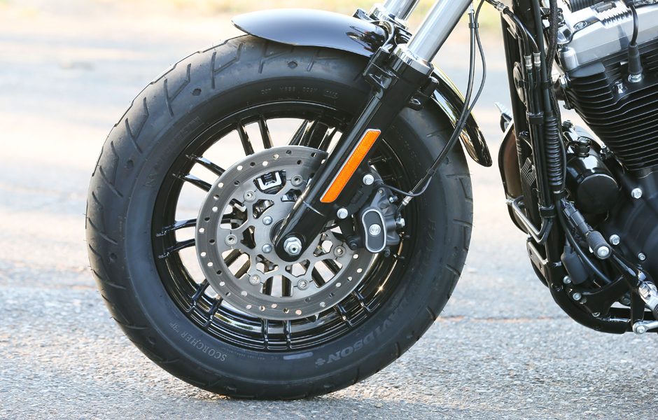 throttle jockey hit the streets in style on harleys fierce forty eight hd487