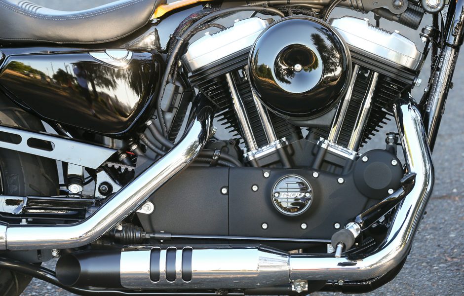 throttle jockey hit the streets in style on harleys fierce forty eight hd489
