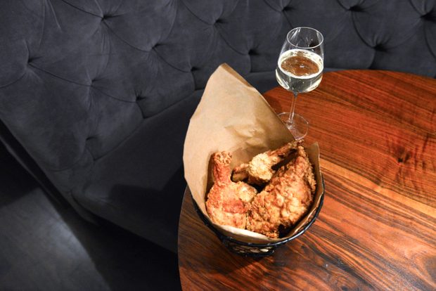b&b_37 (1) fried chicken and champage