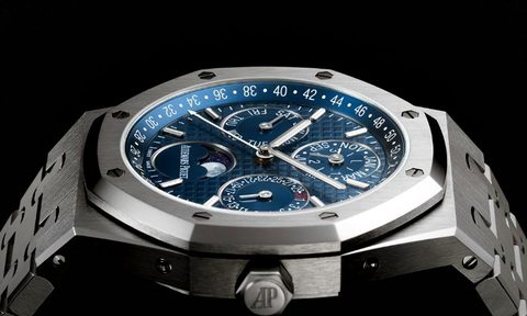 the manual wind audemars piguet royal oak perpetual calendar ap940