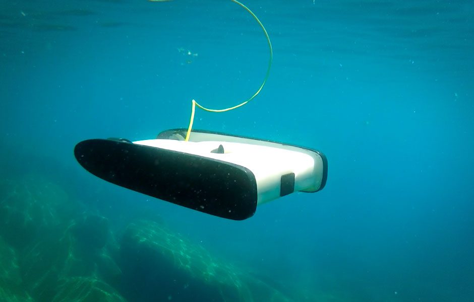 this zippy rc submarine lets you explore beneath the waves openrov 3