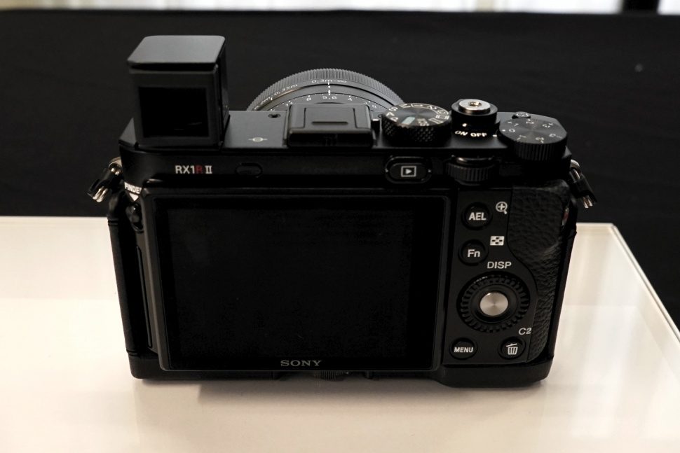 with a 42 4 megapixel full frame sensor sonys rx1r ii is the ultimate pocket cam sony rx1r2 preview 6 970x647 c