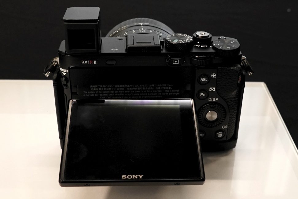 with a 42 4 megapixel full frame sensor sonys rx1r ii is the ultimate pocket cam sony rx1r2 preview 7 970x647 c