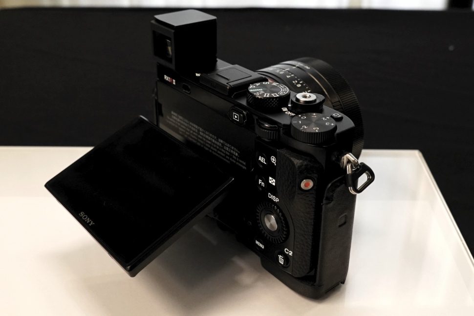 with a 42 4 megapixel full frame sensor sonys rx1r ii is the ultimate pocket cam sony rx1r2 preview 8 970x647 c