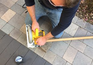 CUTTING CLOSET DOWEL
