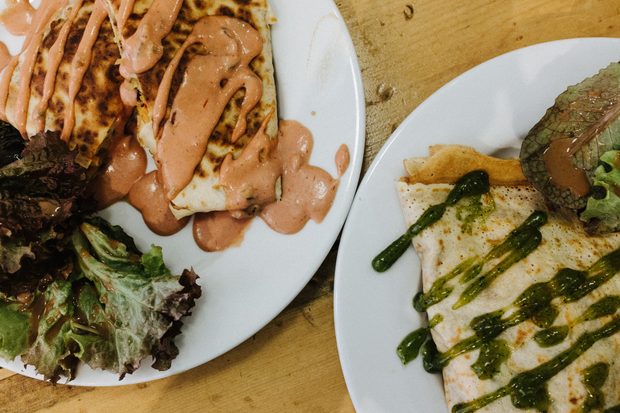 Starving Artist Caf&eacute; and Creperie