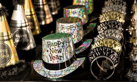 how the world does new years eve hat