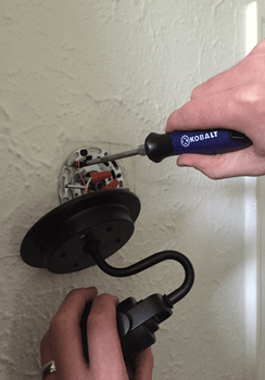 KOBAKT SCREWDRIVE SCONCE