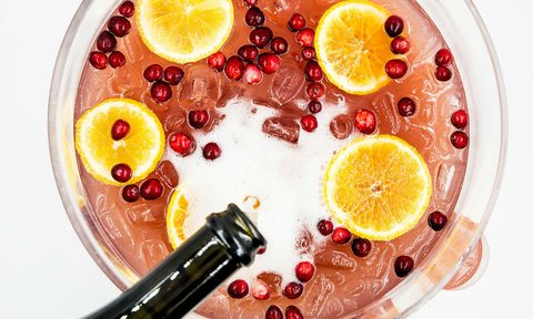 celebrate christmas with the carlyle punch t cocktail hour bemelmans