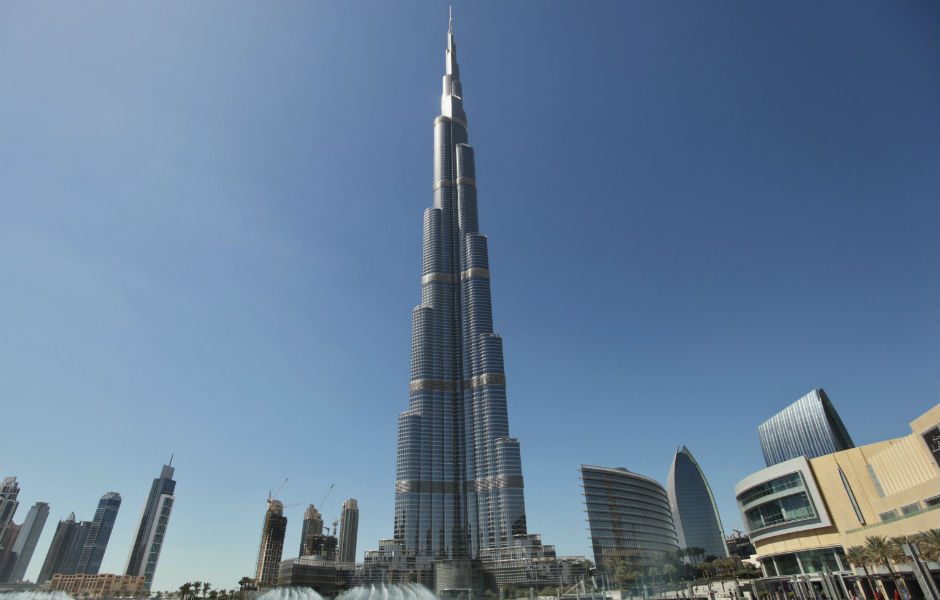dubai microguide beautiful view of burj khalifa from fountain