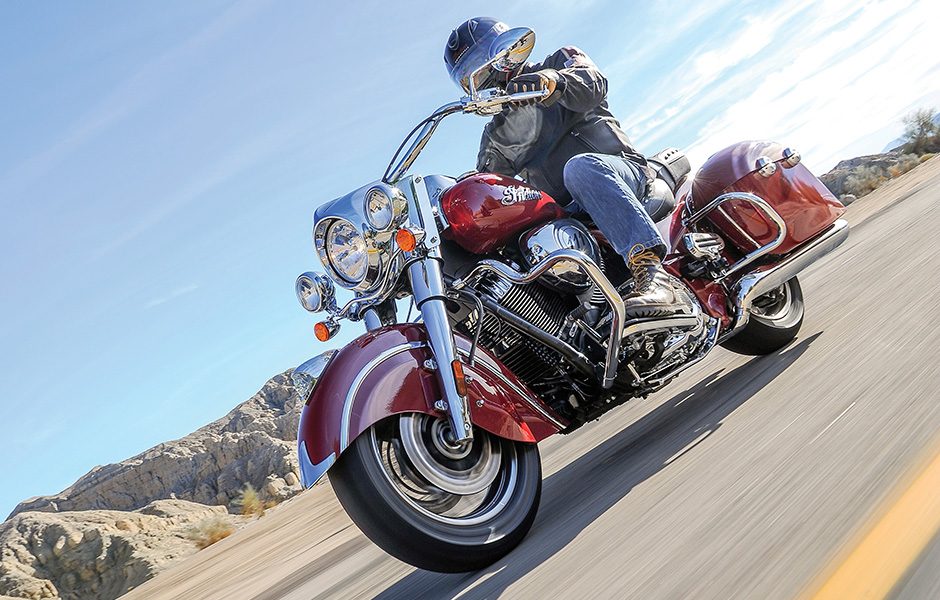 throttle jockey tour in high style on the new indian springfield 2016 action5
