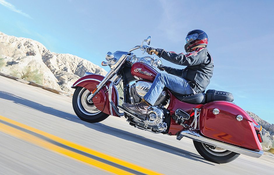 throttle jockey tour in high style on the new indian springfield 2016 action6