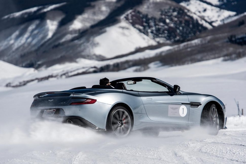 2016 Aston Martin On Ice