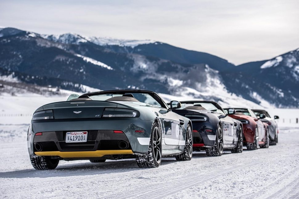 2016 Aston Martin On Ice