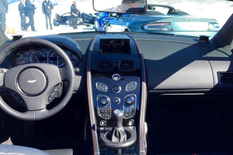 2016 Aston Martin On Ice