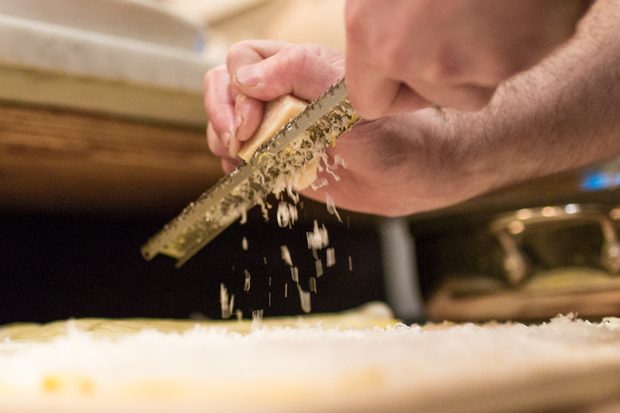 grating cheese, dinnertable