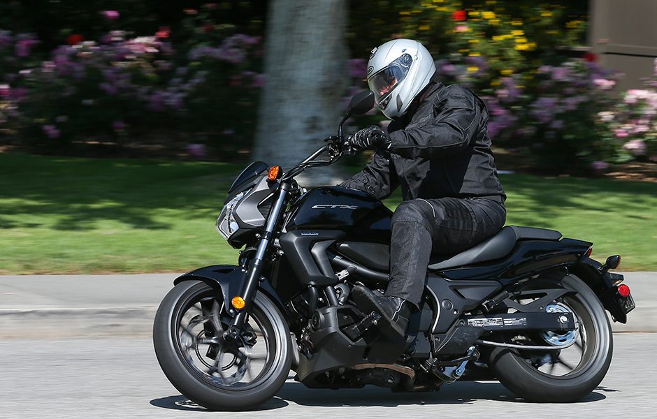 throttle jockey scared of the shifter hondas dct has you covered honda ctx1