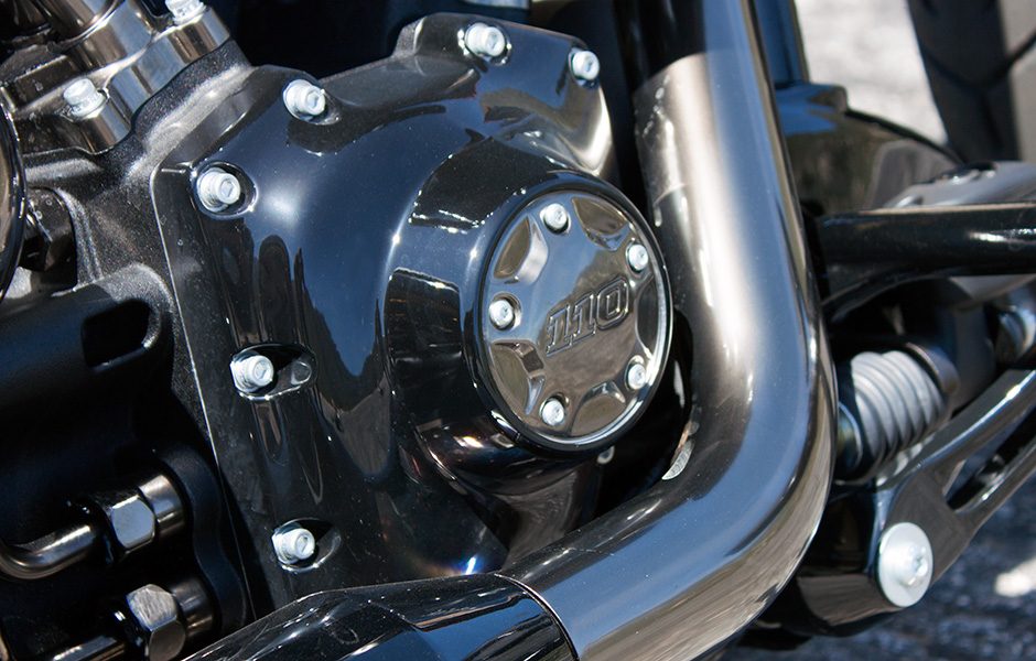 throttle jockey harleys cvo pro street breakout is low but not slow 2016 hd 110cibadge