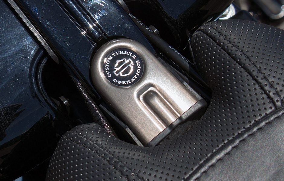 throttle jockey harleys cvo pro street breakout is low but not slow 2016 hd badge