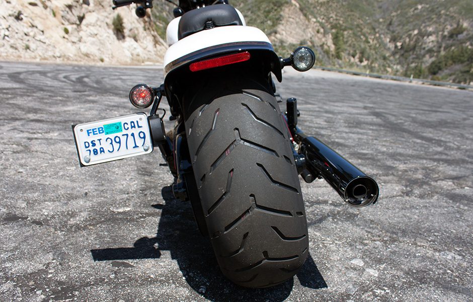 throttle jockey harleys cvo pro street breakout is low but not slow 2016 hd fattire