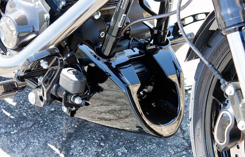 throttle jockey harleys cvo pro street breakout is low but not slow 2016 hd frontcowl