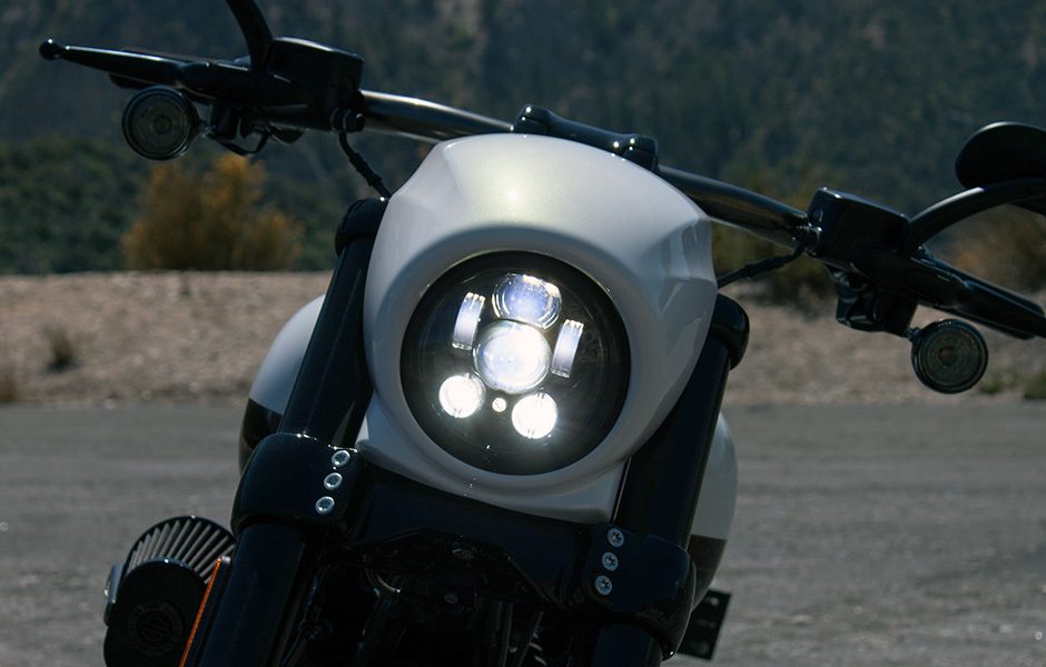 throttle jockey harleys cvo pro street breakout is low but not slow 2016 hd headlight
