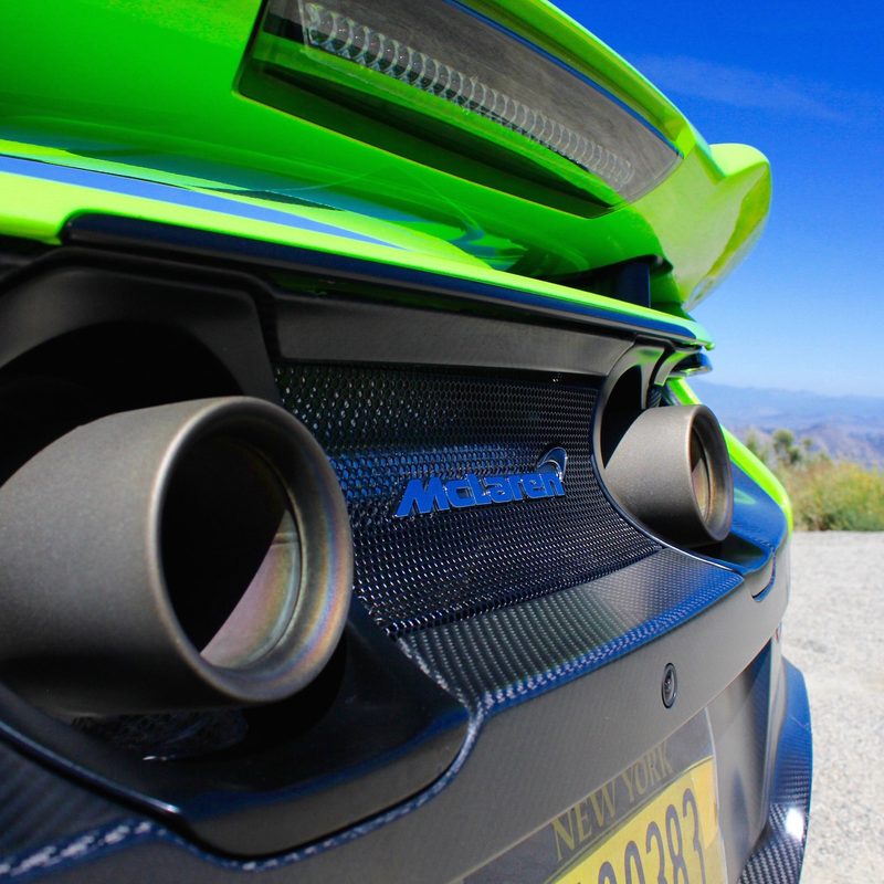 2016 McLaren 675LT